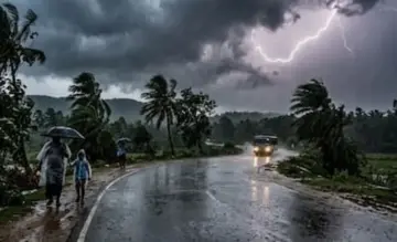 ఏపీలో రుతుపవనాల జోరు: పలు జిల్లాలకు భారీ వర్షాల అలర్ట్