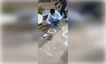 मंदिर की छत पर सो रहे पुजारी की निर्मम हत्या