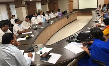 లాక్డౌన్కు ముందున్న ధరల ప్రకారమే విక్రయించాలి