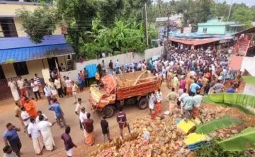 കൊട്ടാരക്കര അപകടം: ഡ്രൈവര്‍ക്ക് ടിപ്പര്‍ ഓടിക്കാൻ ലൈസൻസില്ല; വാഹനത്തിന്റെ ഫിറ്റ്നസും റദ്ദാക്കി
