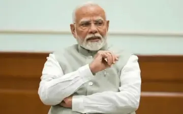 ದೇಶಾದ್ಯಂತ ನೀಟ್ ಪರೀಕ್ಷೆಯದ್ದೇ ಸದ್ದು   ವಿದ್ಯಾರ್ಥಿಗಳಿಗಾಗಿ 45 ನಿಮಿಷ ಪ್ರಯಾಣ ಮುಂದೂಡಿದ ಪ್ರಧಾನಿ   ಕೇಂದ್ರಗಳಲ್ಲಿ ಆಕ್ಷೇಪ-ಆರೋಪಗಳ ಹಾವಳಿ