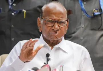 There can be no comparison between Nehru and PM Modi, says Sharad Pawar