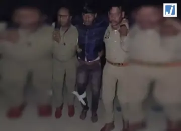 दो सगी बहनों से छेड़छाड़ के मामले में पुलिस की बड़ी कार्रवाई, मुठभेड़ के बाद आरोपी गिरफ्तार