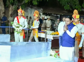 Tamil Nadu Gas Tragedy: ତାମିଲନାଡୁ ଗ୍ୟାସ୍‌ ଟ୍ରାଜେଡି: ଭୁବନେଶ୍ବର ଆସିଲା ୫ ମୃତଦେହ; ଶ୍ରଦ୍ଧାଞ୍ଜଳି ଅର୍ପଣ କଲେ ମୁଖ୍ୟମନ୍ତ୍ରୀ