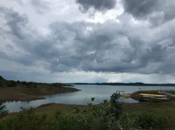 Daily weather tracker: Monsoon set to advance into Madhya Pradesh as storms, rain, heat alerts grip India