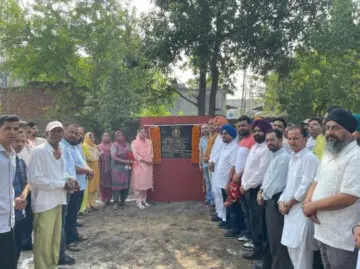 ਹਲਕਾ ਇੰਚਾਰਜ ਨਿਤਿਨ ਕੋਹਲੀ ਜੀ ਵੱਲੋਂ 97 ਲੱਖ ਦੀ ਲਾਗਤ ਨਾਲ ਸੜਕਾਂ 'ਤੇ 42 ਲੱਖ ਰੁਪਏ ਦੀ ਲਾਗਤ ਨਾਲ ਮੁਹੱਲਾ ਕਲੀਨਿਕ ਦਾ ਵੀ ਰੱਖਿਆ ਨੀਂਹ ਪੱਥਰ