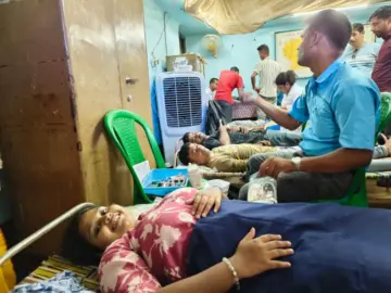 চন্দ্রকোনারোড শহরের ৫ নম্বর সাতবাঁকুড়া গ্রাম পঞ্চায়েত প্রাঙ্গণে হ য ব র ল সোসাইটি চন্দ্রকোনারোড ইউনিটের পক্ষ থেকে রক্তদান শিবিরের আয়োজন করা হয়।