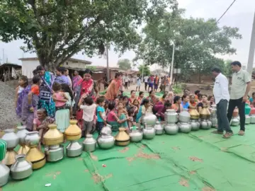 Kalahandi के मकरागुडा गाँव में पेयजल संकट पर प्रदर्शन