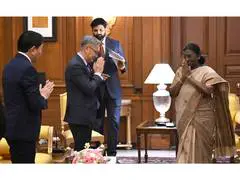 Laos Deputy PM Phomvihane calls on President Murmu; both sides eye deeper trade, tech ties