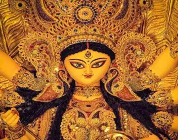 ಲಲಿತಾ ಸಹಸ್ರನಾಮ ಓದುವುದರ ಫಲ ತಿಳಿಯಿರಿ, ಯಾವೆಲ್ಲಾ ಸಮಸ್ಯೆಗೆ ಮುಕ್ತಿ ಗೊತ್ತಾ