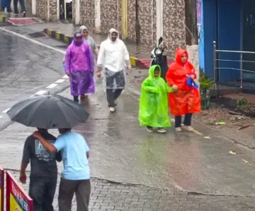 बारिश के बीच फंसा भारत-अफगानिस्तान मुकाबले का मैच! धर्मशाला में क्रिकेट प्रेमियों की चिंता बढ़ी