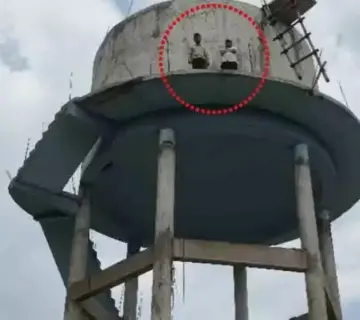 थाना प्रभारी के प्रताड़ना से परेशान युवक चढ़ा पानी टंकी में, इंसाफ नहीं मिलने पर सुसाइड की धमकी