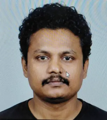 मोसम येथे रेल्वे ट्रॅकजवळ आढळला तरुणाचा मृतदेह; ओळख पटविण्याचे पोलिसांचे आवाहन