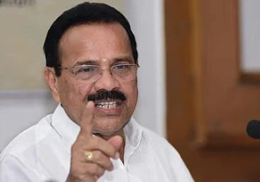 SADANANDA GOWDA: ಜನರಿಗಾಗಿ ಭಿಕ್ಷೆ ಬೇಡಿ, ಐಪಿಎಲ್‌ ಟಿಕೆಟ್​​​​ಗೆ ಅಲ್ಲ: ಶಾಸಕರಿಗೆ ಡಿವಿಎಸ್‌ ಕ್ಲಾಸ್‌
