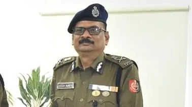 স্বামীর খুনিদের এনকাউন্টার চাই! ডিজি-র কাছে বিচার চেয়ে কান্নায় ভেঙে পড়লেন নিহত চন্দ্রনাথের স্ত্রী
