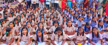 எங்க வீட்டு பிள்ளைங்க படிக்கிற பள்ளிக்கூடம் இனி தனியார் ஸ்கூலுக்கு ஈடா இருக்கும்! 80 கோடி ரூபாய்ங்கிறது வெறும் நம்பர் இல்ல, லட்சக்கணக்கான மாணவர்களோட எதிர்காலத்துக்கான அஸ்திவாரம்! இனி அரசு பள்ளின்னா அது தரமான கல்வியோட அடையாளம்! எங்க முதலமைச்சரோட அதிரடி, கல்வித்துறையை உலகத் தரத்துக்கு கொண்டு போகும்!