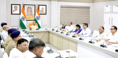 यूपी पंचायत चुनाव पर योगी सरकार का बड़ा दांव, पांच सदस्यीय आयोग में रिटायर्ड जज और आईएएस शामिल, 6 महीने में सौंपनी होगी रिपोर्ट