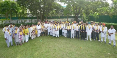 Strict Anti-Sacrilege Law Draws Hundreds of Akali Dal and Congress Leaders, Workers into AAP