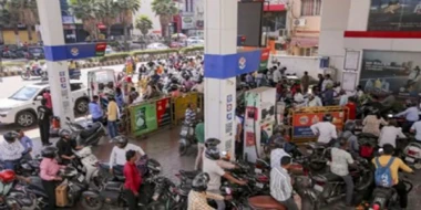 પેટ્રોલ 2.61 અને ડીઝલ 2.71 રૂપિયા મોંઘું થયું