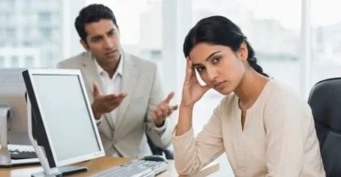 লোকে কী বলবে? সমালোচকদের মুখ বন্ধ করতে শিখুন এই ৫ স্মার্ট কৌশল, বাড়বে আত্মবিশ্বাস