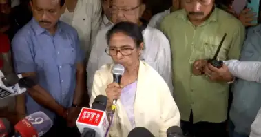 "নেত্রীর ডাকেও সাড়া নেই!"-মাত্র ২০ বিধায়ককে নিয়ে বৈঠক বাতিলের পর বড় ঘোষণা তৃণমূলের