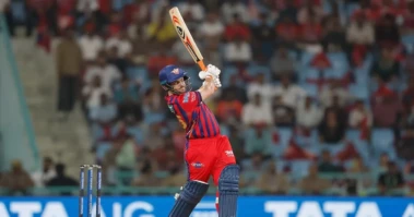 IPL 2026: Josh Inglis Turns Aggressive, Shifts Momentum With Rapid-Fire Fours