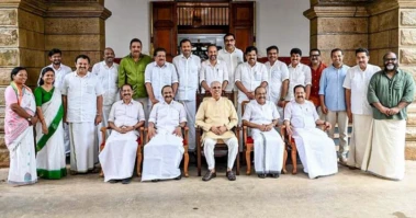 അധികാരമേറ്റ് മൂന്ന് നാള്‍, വകുപ്പില്ലാതെ യുഡിഎഫ് മന്ത്രിമാര്‍! ഫിഷറീസില്‍ നാഥനായില്ല