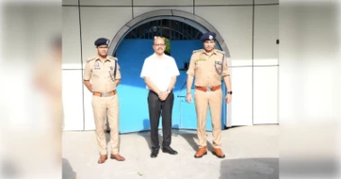 मुजफ्फरनगर जिला कारागार में डीएम और एसएसपी का औचक निरीक्षण: जेल प्रशासन में मचा हड़कंप, दो घंटे तक खंगाले रसोई, बैरक और जैमर