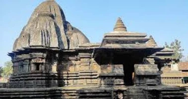 പഞ്ച ഈശ്വരങ്ങളിലെ മഹാവിസ്മയം; തകര്‍ക്കപ്പെട്ടിട്ടും തളരാത്ത ട്രിങ്കോമാലിയിലെ കോണേശ്വരര്‍  ക്ഷേത്രം
