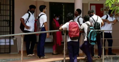 പ്ലസ് വണ്‍ സീറ്റുകള്‍ വര്‍ധിപ്പിക്കാന്‍ തീരുമാനിച്ച്‌ സംസ്ഥാന സര്‍ക്കാര്‍