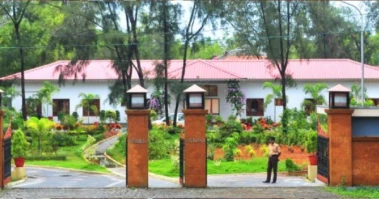 തുഞ്ചത്തെഴുത്തച്ഛന്‍ മലയാളസര്‍വകലാശാലയില്‍ രാഷ്ട്രീയ പ്രവര്‍ത്തനത്തിന് വിലക്ക്