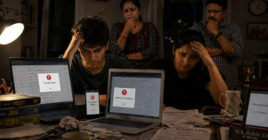 സിബിഎസ്‌ഇ പന്ത്രണ്ടാം ക്ലാസ് പുനര്‍മൂല്യനിര്‍ണ്ണയ പ്രതിസന്ധി; ഐഐടി മദ്രാസ് വിദഗ്ധസംഘത്തെ നിയോഗിച്ച്‌ കേന്ദ്രം; സിബിഎസ്‌ഇയോട് അടിയന്തിര റിപ്പോര്‍ട്ട് തേടി ധര്‍മേന്ദ്ര പ്രധാൻ