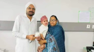 Sidhu Moose Wala Father: ਗਾਇਕ ਸਿੱਧੂ ਮੂਸੇਵਾਲਾ ਦੇ ਪਿਤਾ ਦੇ ਦਿਲ ਦੀ ਧਮਣੀ 'ਚ ਮਿਲਿਆ ਬਲਾਕੇਜ, ਛਾਤੀ 'ਚ ਦਰਦ ਹੋਣ ਕਾਰਨ ਹਸਪਤਾਲ ਹੋਏ ਭਰਤੀ; ਡਾਕਟਰਾਂ ਨੇ ਤੁਰੰਤ...