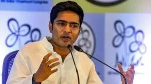'पहले बताइए अवैध हिस्सा कौन सा?' कहने वाले अभिषेक बैकफुट पर