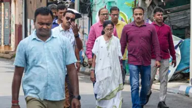 Mamata postpones TMC meeting। 'ফোন আসছিল কাল থেকেই.', কেন মমতার বৈঠক বাতিল?