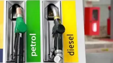 Oil PSU: पेट्रोल-डीजल कीमतों से राहत देने के लिए रोजाना 550 करोड़ रुपये का नुकसान झेल रही हैं सरकारी तेल कंपनियां