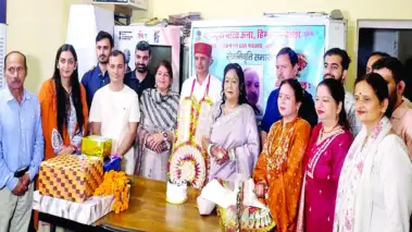 विजय कुमार हुए रिटायर, विदाई समारोह में उमड़ा सम्मान - Divya Himachal