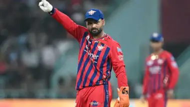 লখনউ ছাড়ছেন পন্থ! দিল্লি না কেকেআর-কোন দলে দেখা যাবে ভারতীয় তারকাকে?
