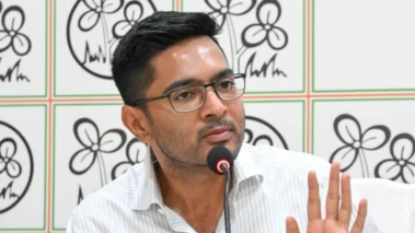 অভিষেককে কলকাতা পুরসভার নোটিস, অবৈধ নির্মাণ নিয়ে সাংবাদিকদের প্রশ্নে মেজাজ হারালেন তৃণমূলের 'যুবরাজ'