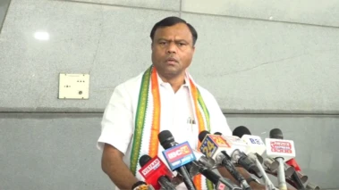 'हनीमून-प्रीवेडिंग शूट हो रहा.', इटली में 'मेलोडी मोमेंट' पर कांग्रेस प्रदेश अध्‍यक्ष दीपक बैज का विवादित बयान!