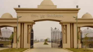 'मेरी लाइफ का यह आखिरी वीडियो है.', नोएडा में छात्र की आत्महत्या धमकी से मचा हड़कंप, रात 2 बजे पुलिस ने ऐसे बचाई जान