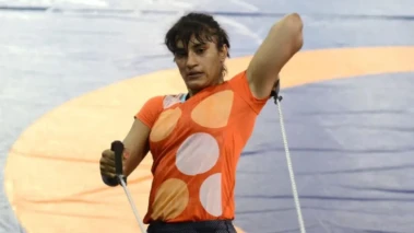 विनेश फोगाट की बड़ी जीत, दिल्ली हाई कोर्ट से मिली बड़ी राहत, अयोग्य घोषित करने के फैसले पर WFI को लगाई फटकार