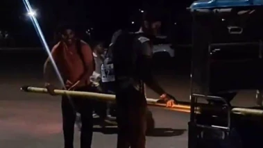 Record-breaking pole vaulters left to transport their poles on e-rickshaw after Federation Cup Athletics meet