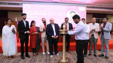 'സാങ്കേതികവിദ്യയുടെ വളര്‍ച്ചയിലും പ്രഫഷണലുകളുടെ പ്രാധാന്യം കൂടുന്നു'