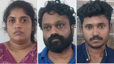 ഫ്ലാറ്റില്‍  പൂട്ടിയിട്ട് കോടാലി കൊണ്ട്   മര്‍ദ്ദിച്ചു,  മുറിവുകളില്‍  മുളകുവെള്ളം ഒഴിച്ചു, യുവതി ഉള്‍പ്പെടെ മൂന്നുപേര്‍  പിടിയില്‍