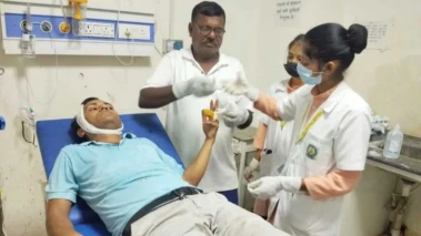सीवान : धनौती मठ में जमीनी विवाद में मारपीट-फायरिंग, युवक घायल