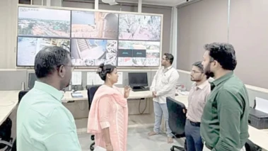 Sangli monsoon preparedness | सांगलीत संभाव्य पूरस्थितीचा सामना करण्यासाठी प्रशासन सज्ज; जिल्हाधिकाऱ्यांकडून आपत्ती व्यवस्थापन केंद्राची पाहणी