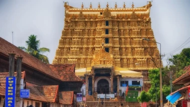 Padmanabhaswamy Temple: पद्मनाभस्वामी मंदिर में बड़ी सुरक्षा चूक, खजाने से गायब हुए सोने और हीरे के कीमती आभूषण
