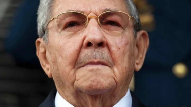 Trump's Cuba Strategy Mirrors Venezuela Approach but Faces Unique Challenges