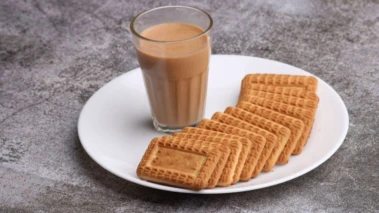 Study finds 4 out of 5 packaged biscuits in India contain palm oil and artificial flavours